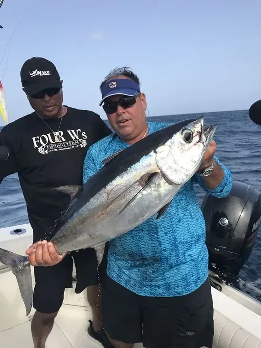 Tuna - Miami fishing charter photo 4 aboard the Nomad